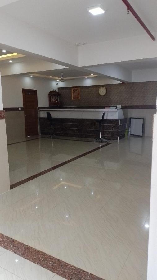 Dwarka Lodging & Boarding Mulki Екстериор снимка